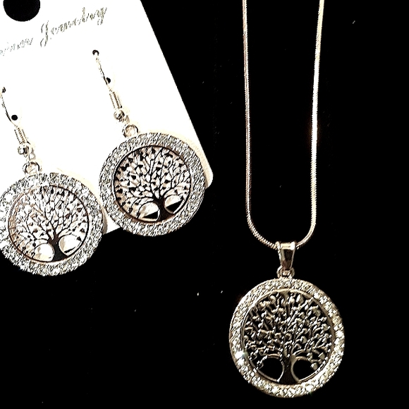 SILVER Tree of Life crystal cz Necklace adjustible Family Jewelry NEW - Picture 8 of 11